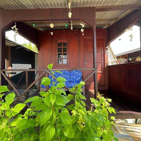 Bushman Tioman Hotel Kampong Juara Kültér fotó