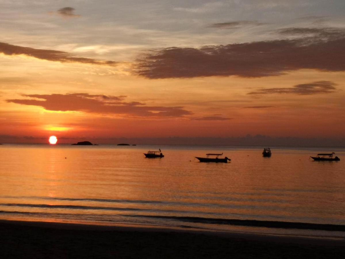 Bushman Tioman Hotel Kampong Juara Kültér fotó