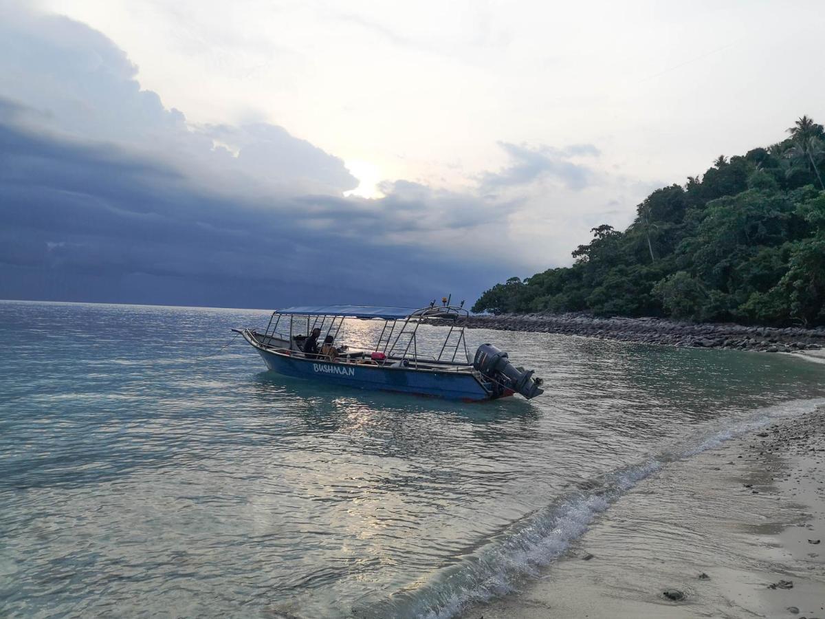 Bushman Tioman Hotel Kampong Juara Kültér fotó