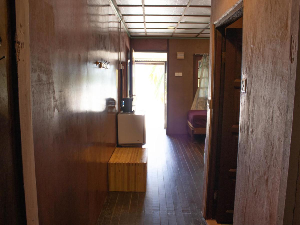 Bushman Tioman Hotel Kampong Juara Kültér fotó