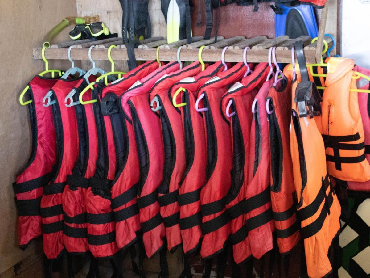 Bushman Tioman Hotel Kampong Juara Kültér fotó