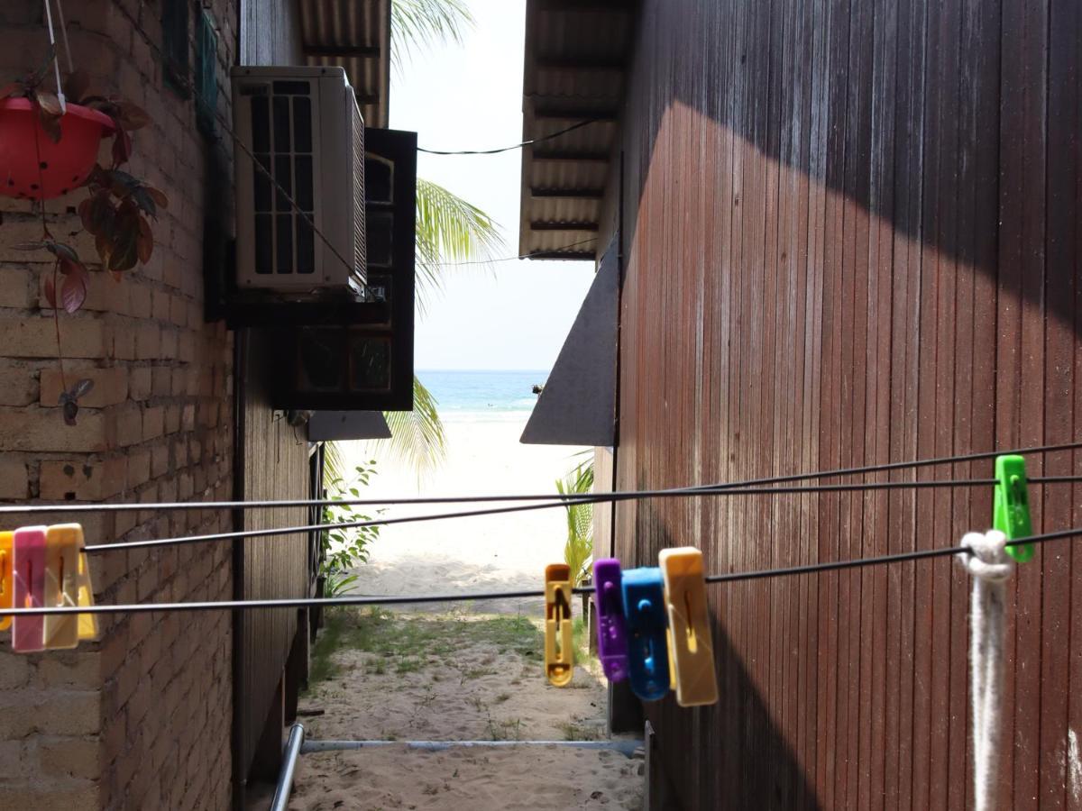 Bushman Tioman Hotel Kampong Juara Kültér fotó